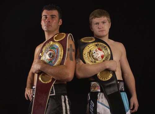 Joe Calzaghe and Ricky Hatton pose with their championships