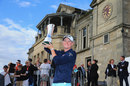 Stacy Lewis lifts the trophy