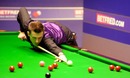 Mark Selby opens up the reds