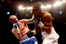 George Groves dishes the punishment to Noe Gonzalez