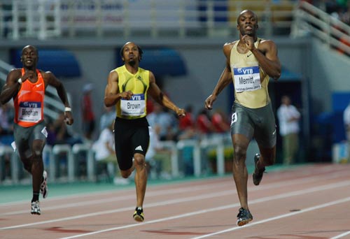 LaShawn Merritt leads home the field in the Men's 400 metres