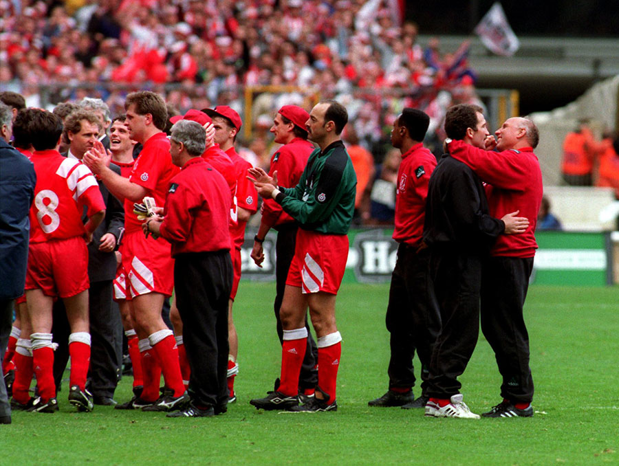 Graeme Souness and Ronnie Moran congratulate each other on Liverpool winning the 1992 FA Cup