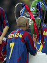 Henrik Larsson kisses the trophy