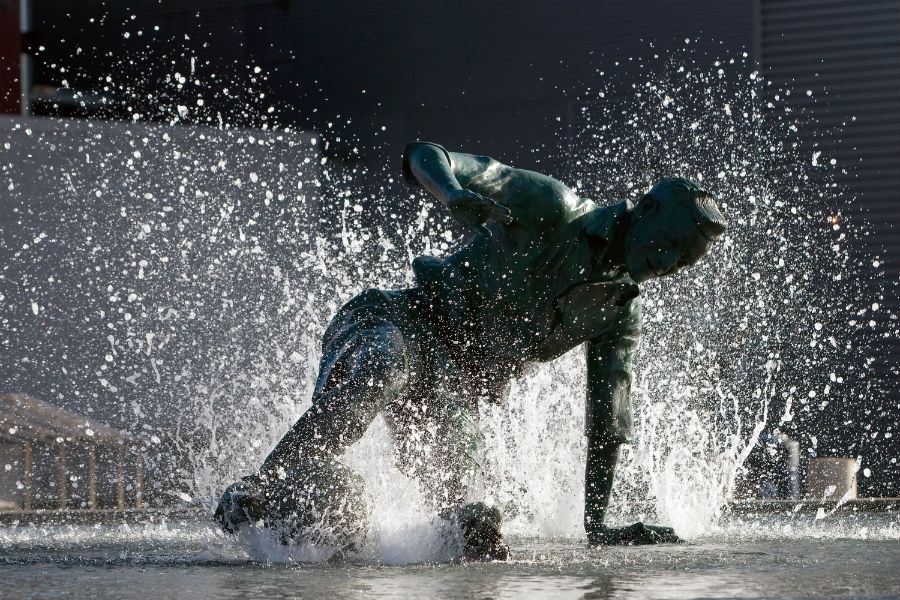 The statue of Sir Tom Finney's splash