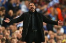 Diego Simeone gestures to his players