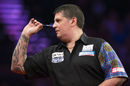 Gary Anderson takes aim at the board