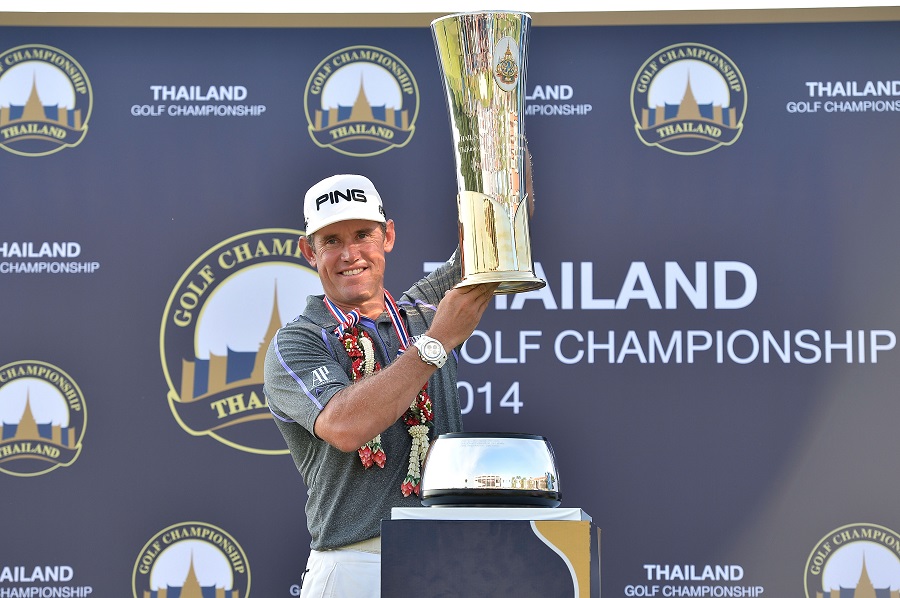 Lee Westwood lifts the 2014 Thailand Golf Championship trophy