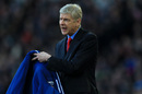 Arsene Wenger gives instructions from the touchline