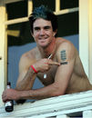 Kevin Pietersen shows off his latest tattoo