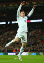 Wayne Rooney celebrates his early goal